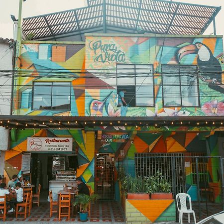 Hostal Pura Vida La 70 Medellín Esterno foto
